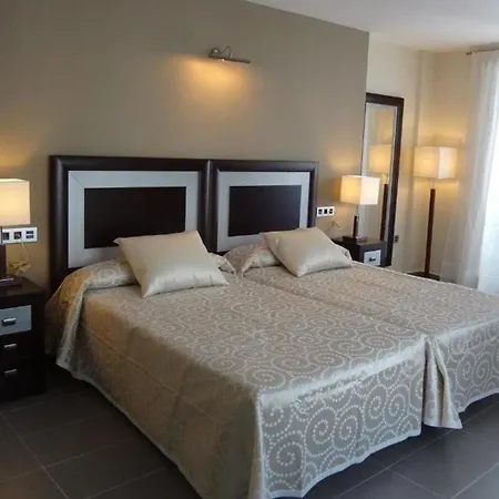 Rural Real De Poqueira Hotel 3*
