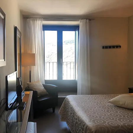 Rural Real De Poqueira 3*